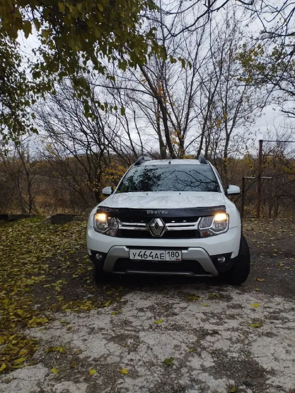 Продам рено дастер/renault duster 2017 года, 3 владельца, в хорошем состоянии, двигатель 2 литра, бензин, полный привод, механика 6-ступка, автомобиль не бит и не крашен, 205 тысяч родного пробега, все стёкла родные, никаких проблем нет, в автомобиле присутствует магнитола teyes, камера заднего вида teyes - sony матрица 4к, сигнализация с автозапуском starline, датчик температуры двигателя. сиденья в качественных чехлах, под чехлами новый салон. за машиной ухаживали, всё обслуживалось вовремя, на обслуживании не экономили. два ключа, оба ключа в чехлах, так же есть книжка по эксплуатации и сервисная книжка в которой записаны все то, за машину не стыдно. цена: 1.265₽ торг при осмотре! телеграмм: @alexander_2200 тел. +7 949 397-68-18 - фотография - 6