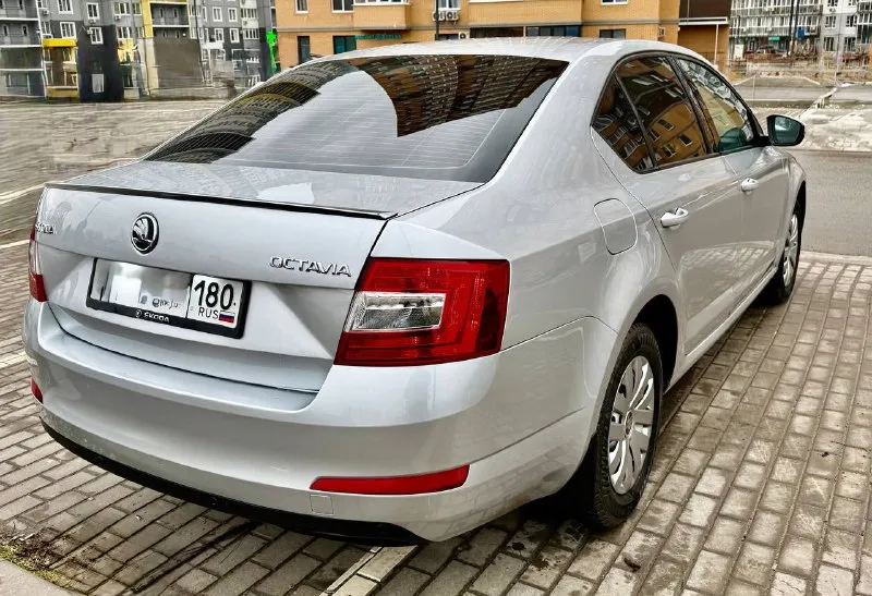 Skoda octavia a7 2014 год 1.6 mpi 110 л. с механика автомобиль в собственности хозяин по документам! автомобиль обслужен все то по регламенту каждые 7 тыс км, вложений не каких не требуется! по кузову в отличном состоянии без вмятин без царапин без сколов! салон чист ухоженный не прокуренный! по электрики все исправно работает каждая лампочка, техосмотр есть готова на переформление в гибдд сразу! срочно все вопросы по телефону звонить в любое время цена 985 000 тыс руб +7949-401-03-58 телеграм на этом номере есть 📞 звоните: +7(949)4010358 - фотография - 2
