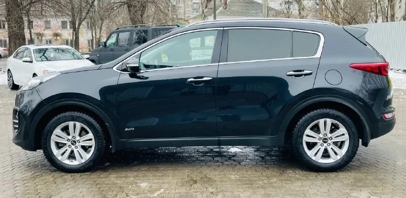 В продаже автомобиль kia sportage 2018
Автомобиль в идеальном состоянии как внешне так и технически автомобиль
Не бит не крашен, 100% никаких вложений
Не требует, двигатель работает идеально без шумно, коробка работает изумительно, по ходовой части как новая, под капотом все сухо без каких либо подтеков, по электрике норм
Работает все до единой кнопочки все
Комплектации elegance все для комфорта
Автотека вся зеленая одна собственница 👵
Бережная эксплуатация крайне редкая
Любые проверки с вашей стороны приемлемо
По документам все кристально чисто любое оформление в мрео 🇷🇺

Двигатель: 2.0 (бензин)
Коробка: автомат assin
Год выпуска 2018
Цена: 1.835.000₽
Пробег: 125.000 км.
Таких авто единицы
Срочная продажа автомобиль супер !!!!
📱+7949 396 98 55 +7918 579 09 51 📱
Телеграмм ⬆️ ватсап ⬆️
📞 🇷🇺 Звоните: +7(918)5790951 - фотография - 4