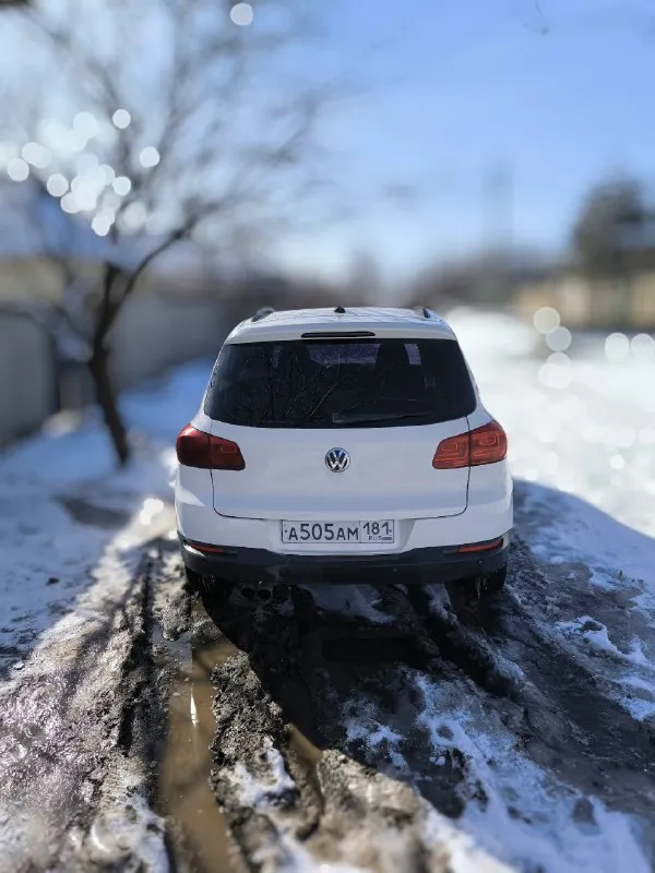 Продам volkswagen тигуан. 2010 год. 2.0 турбодизель. машина не новая, требует вложений. заводится, едет, тормозит. нет времени заниматься. продажа вместе с гос. номерами. 850.000р. торга нет. приехали, посмотрели, уехали на нëм или без него. продажа не срочная. алчевск. номер телефона только для того, чтоб договорится о встрече, не более. +7959-013-36-30(telegram) 📞 звоните: +7(959)0133630 - фотография - 2