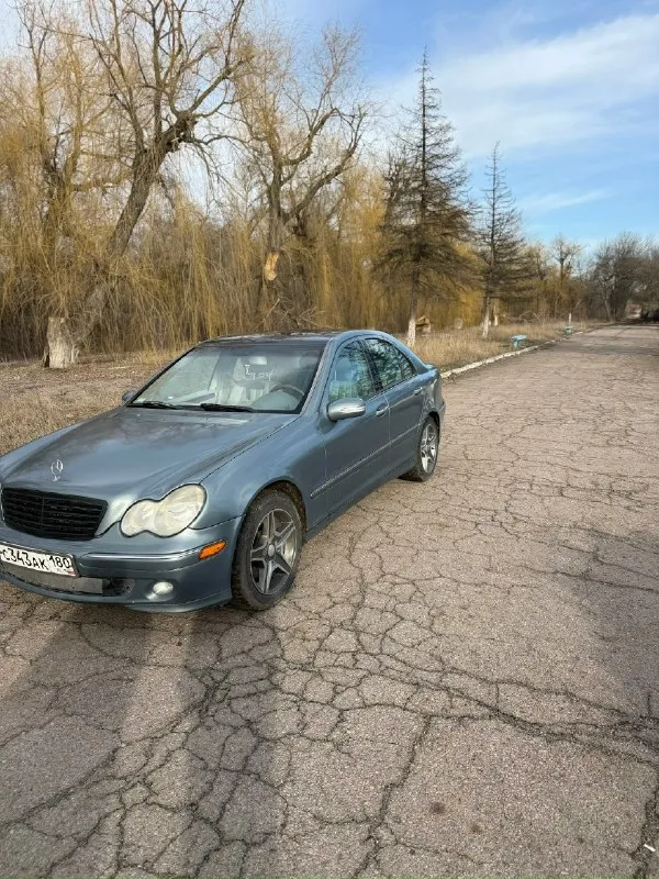 Продам mercedes c 280 полный привод, двигатель 2.8, год 2006, цена 500 000₽ хороший торг 🔥🔥🔥🔥🔥, все... - фотография