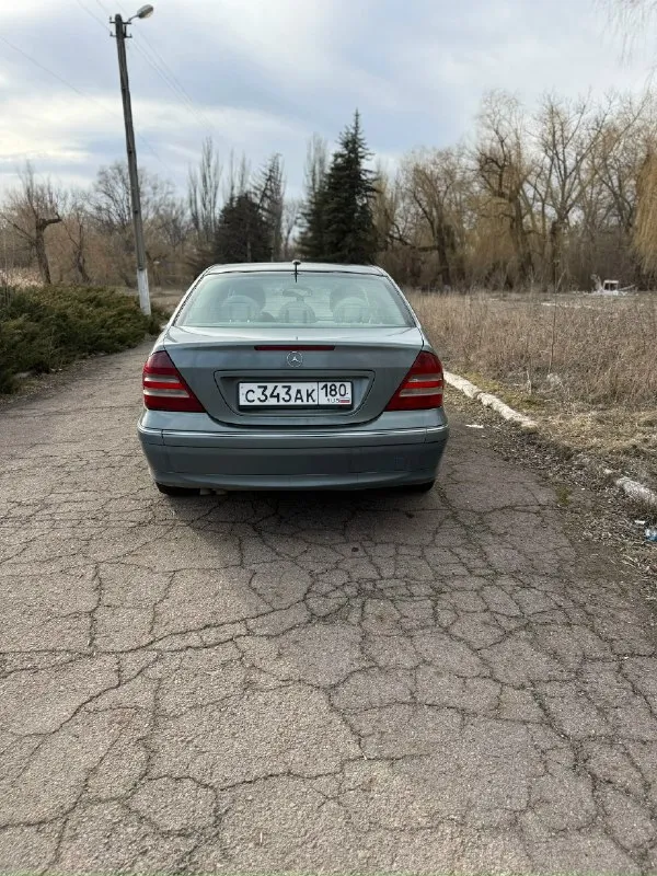 Продам mercedes c 280 полный привод, двигатель 2.8, год 2006, цена 500 000₽ хороший торг 🔥🔥🔥🔥🔥, все интересующие вопросы по телефону 📲 +7 (949) 382-64-21 📞 звоните: +7(949)3826421 - фотография - 2