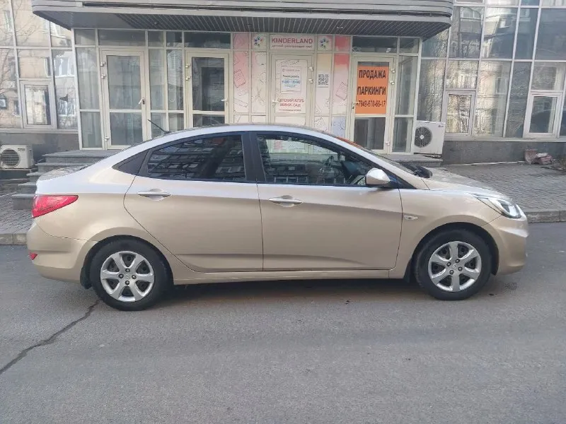 Продам hyundai accent год выпуска 2012 куплен в салоне в 2013г. пробег - 77000. двигатель - 1.4л. ко... - фотография