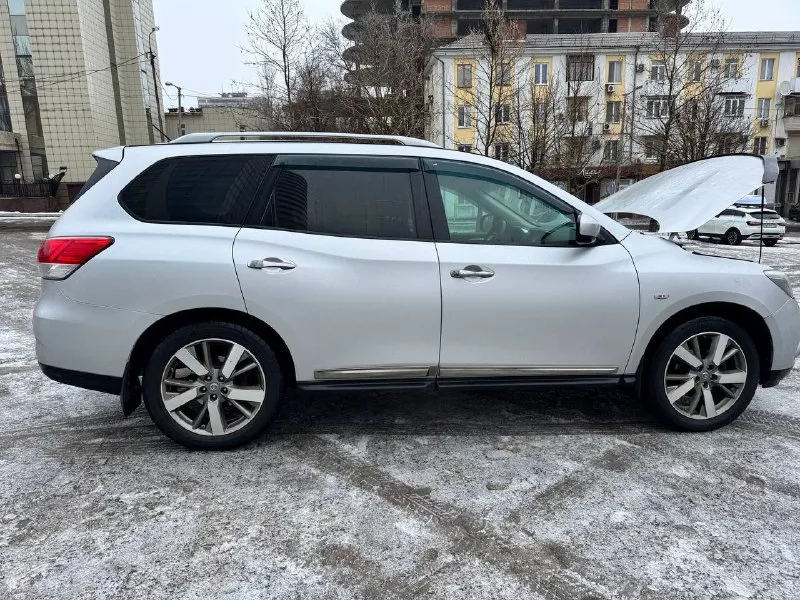Марка автомобиля: nissan pathfinder год выпуска: 2014 пробег: 240000 км объем двигателя: 3.5 описание: ✅продам nissan pathfinder 2014, 3.5, (4wd), идеальное состояние. надежный 7-местный внедорожник. ✅двигатель и коробка передач работают безупречно. масло не расходует. ✅коробка новая, контрактная, с минимальным пробегом. ✅кузов весь в родной краске. гнили нет. ✅по ходовой части – обслужена. кожаный салон. капот в защитной пленке. ✅максимальная комплектация: обзор 360;небольшой торг уместен у капота. 7949-745-00-45 юлия. цена: 167000 номер телефона: 79493150468 город: донецк продавец: андрей предложить пост | мы в вк | реклама 📞 звоните: +7(949)7450045 - фотография - 2