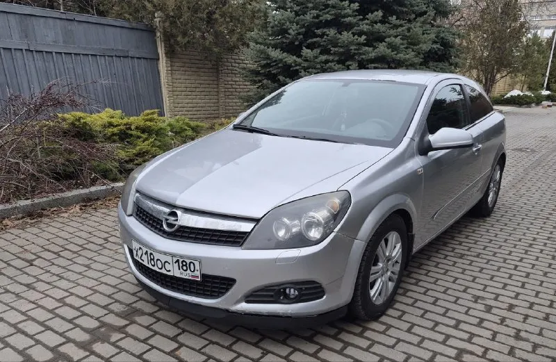 Opel astra gts - 2008 мотор 1.8 акпп - классический автомат пробег 230т. км состояние хорошее. сел и поехал. из недостатков- мелкие сколы по бамперам. документальных проблем нет - переоформление! осмотр в донецке цена 495т. р +79498384327 - фотография - 2