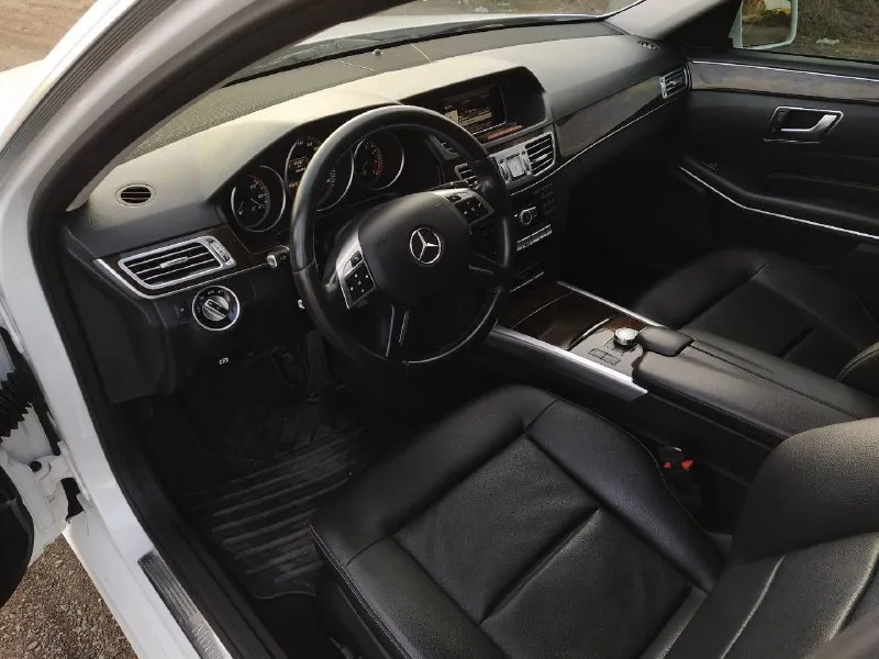 Продам mercedes e-class. автомобиль в идеальном состоянии, весь в заводском окрасе. стёкла, включая лобовое заводские! один хозяин в птс, не пригон! 2.0 турбо, 7-ми ступенчатый автомат. 2015 год выпуска, пробег 108 000 км. двигатель, коробка, ходовая в отличном состоянии, никаких вложений не требуют! 2 комплекта колёс, 2 ключа и сервисная книжка прилагается. я хозяин, переоформление без проблем! автомобиль находится в старобешево. цена 2 500 000 рублей. за более подробной информацией обращаться по телефону: +7 (949) 524-94-12. 📲 tg: валентин 📞 звоните: +7(949)5249412 - фотография - 8