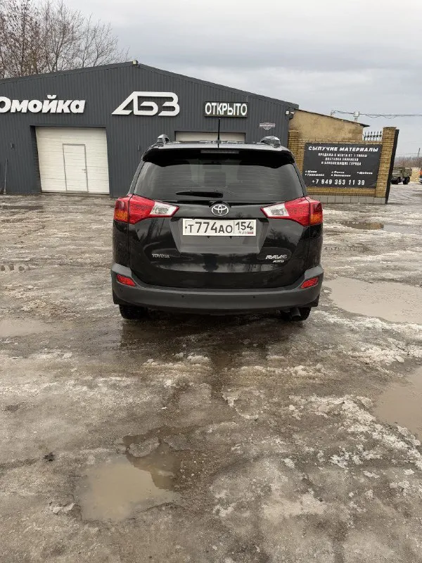 Марка автомобиля: toyota рав 4 год выпуска: 2013 пробег: 206302 км объем двигателя: 2.0 описание: продам рав4 2013 года я второй хозяин, птс оригинал машина вся в родном окрасе стекла все родные включая лобовое. покупал у официального дилера в кемерово. пробег 206300. на 200тыс поменял масло в акпп и двс. два комплекта колёс на литых дисках (зима, лето) владею 1.5 года. стоит сигнализация с автозапуском и обратной связью. двс и акпп на отлично, масло не употребляет. цена: 1970000 номер телефона: +79497934435 город: енакиево продавец: evgenang138 предложить пост | мы в вк | реклама 📞 звоните: +7(949)7934435 - фотография - 7