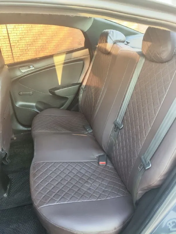 Hunday solaris 2015г- октябрь, двигатель 1.4 107л. с очень резвый, цепь новая, масло фильтра всё новое, кпп механика 5ст идеальная, по ходовой всё отлично, салон хороший, резина новая, с документами всё впорядке, собственник. машина в г. красный луч. цена 650т. р +79592625026 📞 звоните: +7(959)2625026 - фотография - 10