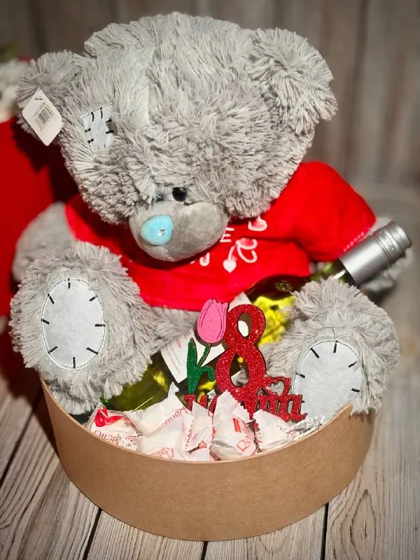 Подарки на 8 марта !!!! самовывоз и доставка подарков донецк макеевка 🎁🎁🎁🎁 корпоративным заказам - с... - фотография