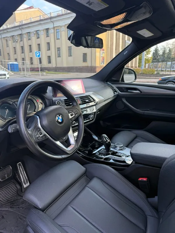 🔥🔥продам bmw x3 🔥🔥🔥 цена : 3.990.000✅✅✅ пробег 73000 км ✅ год : 2019✅ коробка : автоматическая ✅ обьем двигателя : 2.0 турбо бензин✅ полный привод x-drive✅ мощность : 252 л. с ✅ •климат-контроль 3-х зонный •круиз-контроль •электропривод зеркал •подогрев сидений •мультируль •электростеклоподьемники •датчик света •премиальная акустика harman kardon •подогрев руля •панорамная крыша •открытие багажника взмахом ноги •проекция •безключевой доступ •режими вождения •а так же множество других функций состояние автомобиля близко к новому, вся передняя часть в бронепленке, так же в бронепленке все зоны риска, покрыта керамикой, салон в идеальном состоянии, нету ни одной ошибки, авто обслужено, кого заинтересует авто звоните. обмены не предлагать !!!, я владелец авто !!! любое переоформление город : макеевка. ✅ телефон +79493629365. 📞 звоните: +7(949)3629365 - фотография - 6