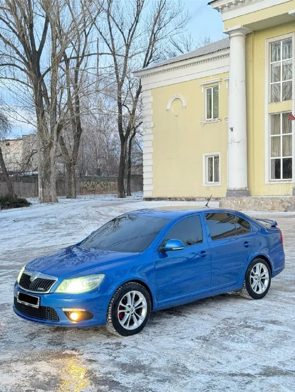 Skoda octavia vrs шкода октавия rs 💰950.000💰 2.0 турбо 200лс бензин, сток едет хорошо, расход маленький. мотор отличный, не дымит, не троит, масло не расходует, работает тихо, не дизилит! акпп, переключает быстро, отлично, без пинков, без рывков! ходовая не гремит, не стучит, вложений не требует! диски r18 оригинал, не варены, не гнуты, резина новая, зима, куплена месяц назад новой! по электрике все работает, двойной климат, мульти руль, задние и передние подогревы сидений, полу ковши! и т д! музыка bolero, играет достойно! по салону, все отлично, не прокурен, не рваный, ничего подобного! по кузову есть мелкие жизненные косяки, без критики, и на езду никак не влияет, вид достойный 🔥 взгляды собирает ! по документам чистая, без запретов, без штрафов, без залогов. переоформление без проблем, в мрэо, можем сделать сразу техосмотр. осмотр г. макеевка связь +7949-489-08-56 или +7949-607-32-69 тг есть цена 950.000 руб 🔥 📞 🇷🇺 звоните: +79494890856 - фотография - 1