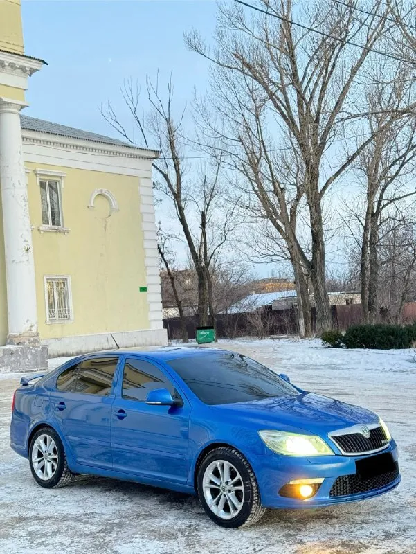 Skoda octavia vrs шкода октавия rs 💰950.000💰 2.0 турбо 200лс бензин, сток едет хорошо, расход маленький. мотор отличный, не дымит, не троит, масло не расходует, работает тихо, не дизилит! акпп, переключает быстро, отлично, без пинков, без рывков! ходовая не гремит, не стучит, вложений не требует! диски r18 оригинал, не варены, не гнуты, резина новая, зима, куплена месяц назад новой! по электрике все работает, двойной климат, мульти руль, задние и передние подогревы сидений, полу ковши! и т д! музыка bolero, играет достойно! по салону, все отлично, не прокурен, не рваный, ничего подобного! по кузову есть мелкие жизненные косяки, без критики, и на езду никак не влияет, вид достойный 🔥 взгляды собирает ! по документам чистая, без запретов, без штрафов, без залогов. переоформление без проблем, в мрэо, можем сделать сразу техосмотр. осмотр г. макеевка связь +7949-489-08-56 или +7949-607-32-69 тг есть цена 950.000 руб 🔥 📞 🇷🇺 звоните: +79494890856 - фотография - 2