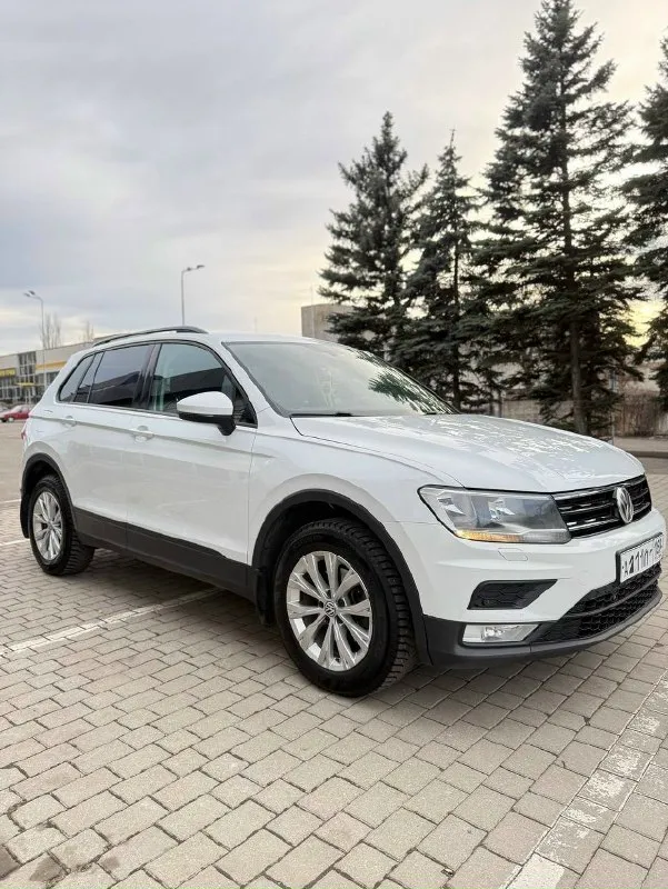 Volkswagen тигуан 2017г я собственник, второй по счету, птс оригинал. срочная продажа. хорошая комплектация, родной окрас. трехзонный климат, подвороты фар, подогрев 4 сидений и руля, ассистенты и тд. техосмотр пройден. родной пробег 180 тыс. обслужена. цена на неделю 1.540 000 авто оценка 1.9 автотека без выплат, такси и прочего. +79493404685 📞 звоните: +7(949)3404685 - фотография - 2