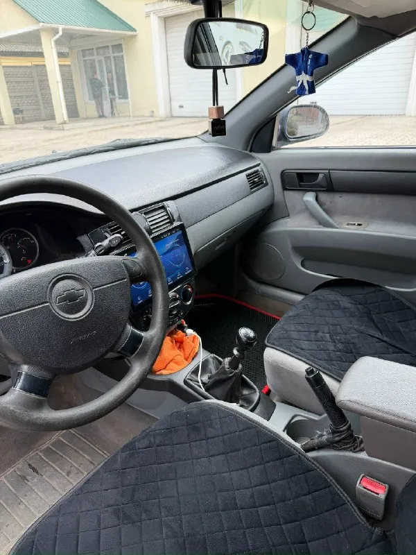 Продам chevrolet лачети chevrolet lacetti 2008 1.4 газ/бензин, сел поехал с документами порядок г. харцызск цена 400к, торг у капота +79495340442 📞 звоните: +7(949)5340442 - фотография - 7