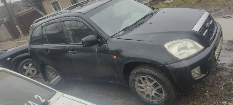 Продам чери тиго т11. 2008 года. машина на полном ходу, двигатель 2.4 мицубиси. работает отлично. чистый ухоженный салон. 181 учет остальные вопросы по тел +79591353610 цена 350 тысяч! луганск 📞 звоните: +7(959)1353610 - фотография - 2