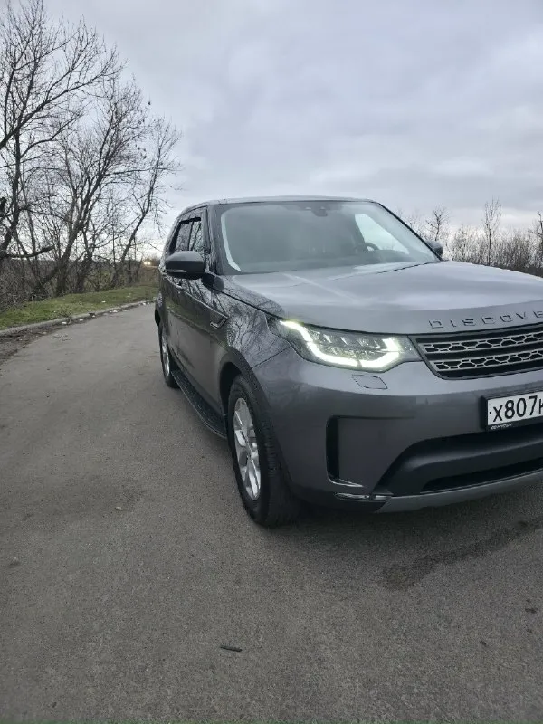 Продам land rover discovery v 2018 г. в. пробег 63000.двигатель 2.0 дизель,240 л. с. автомобиль в от... - фотография