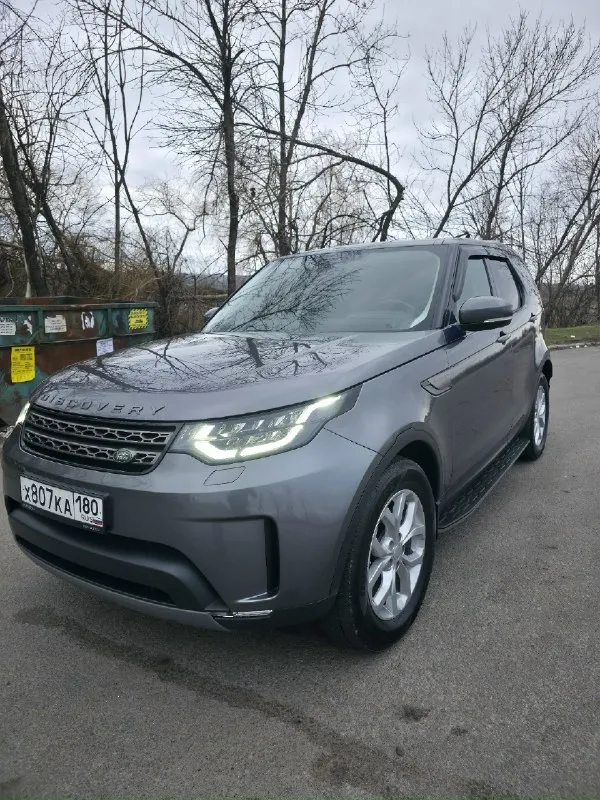 Продам land rover discovery v 2018 г. в. пробег 63000.двигатель 2.0 дизель,240 л. с. автомобиль в отличном состоянии, бережная эксплуатация. салон кожа, чистый, без затёртостей. бездорожья авто не видело. цена 4500000. осмотр енакиево. +79495111958 📞 звоните: +7(949)5111958 - фотография - 5