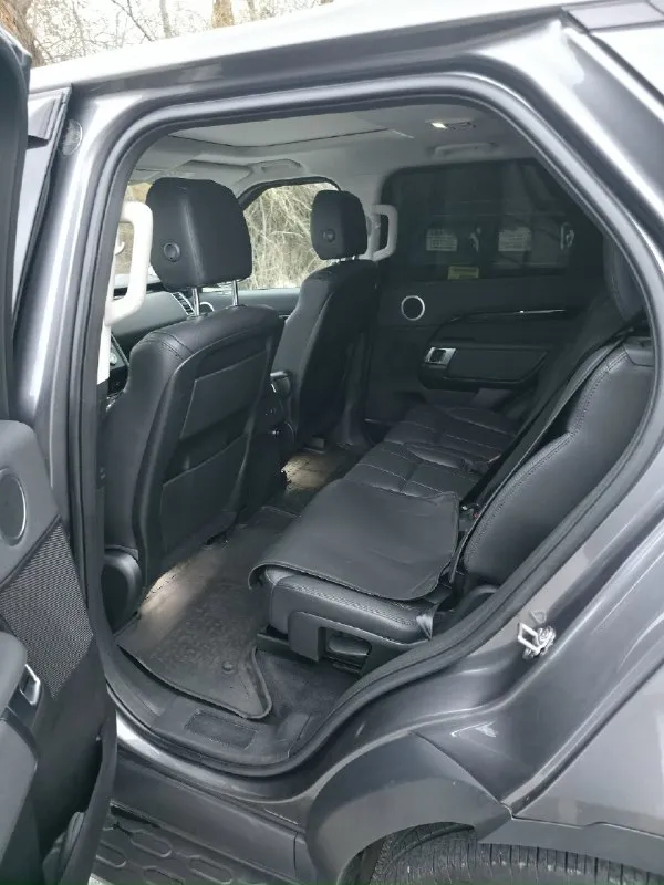 Продам land rover discovery v 2018 г. в. пробег 63000.двигатель 2.0 дизель,240 л. с. автомобиль в отличном состоянии, бережная эксплуатация. салон кожа, чистый, без затёртостей. бездорожья авто не видело. цена 4500000. осмотр енакиево. +79495111958 📞 звоните: +7(949)5111958 - фотография - 7