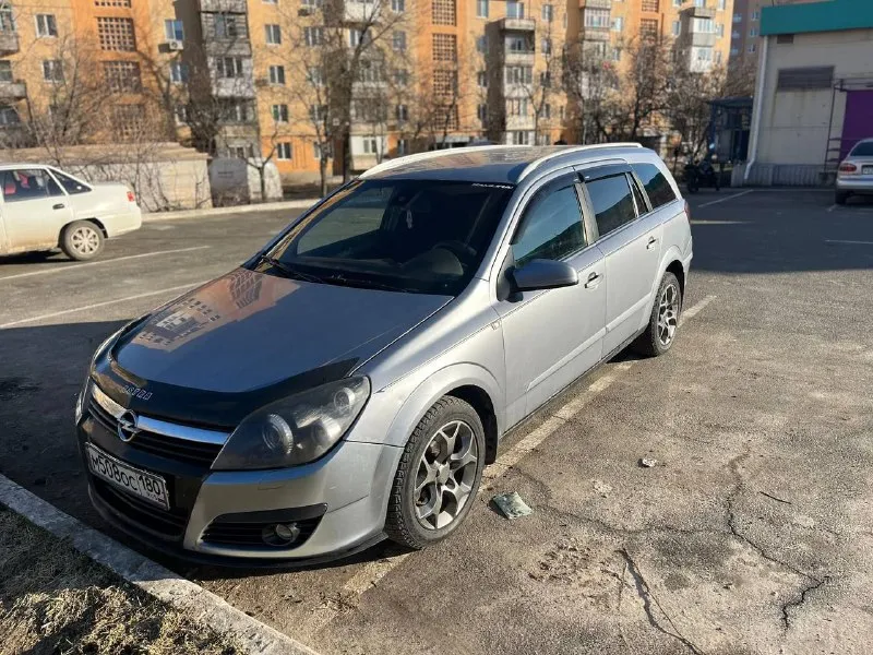 ‎продам. opel астра н универсал. полная комплектация, в хорошем состоянии. авто 2006 г. в.пробег 247тыс. двигатель 1.8-140 л. с, без нареканий. коробка-механика, не хрустит, не выбивает. новая зимняя резина. с документами порядок, переоформляется, местный учет. вопросы по телефону. ‎ ‎цена🎁470т. р. торг есть. ‎рассмотрю обмен. ‎+79498485803. ‎ 📲 tg: андрей 📞 звоните: +7(949)8485803 - фотография - 3