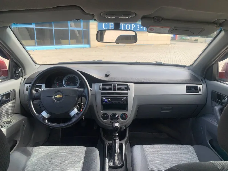 Chevrolet lacetti 1.6 2010г автомобиль в отличном состоянии без вложений авто с краснодара гнили нет кузов почти весь в заводском окрасе без дефектов в авто работает все кондиционер обслужен салон как новый по ходовой взбитая без стуков пробег родной 294т мотор в идеале не дымит масло жора нет! все прозрачно приезжайте смотрите есть видео обзор по запросу цена 530 торг минимальный +79496347909 г. мариуполь - фотография - 9