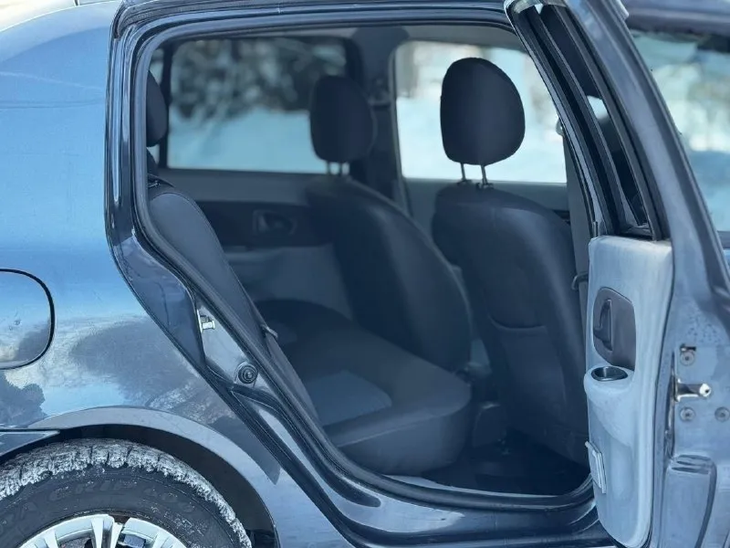 В продаже renault симбол 2008 гв 1.6 бензин на климате, один владелец без дтп, практически в родном окрасе, с настоящим пробегом, авто в шикарном состоянии, есть действующая диагностическая карта. цена 560₽. макеевка. +79495051881 📞 звоните: +7(949)5051881 - фотография - 6