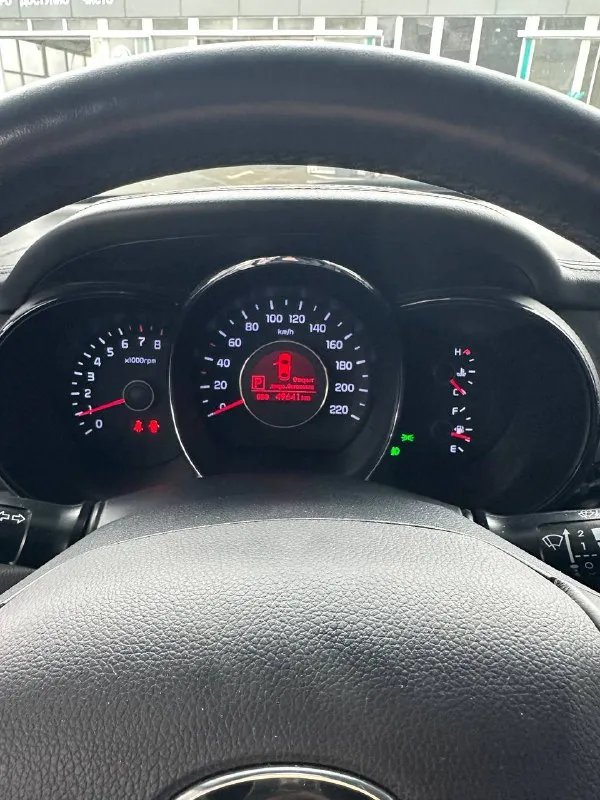 Продам
Кia rio 1.6 ат 2014
Родной пробег, заводской окрас.
В максимальной, что есть, комплектации.
Редкий на сегодняшний день экземпляр. Авто полностью обработано антикором! Зоны риска обтянуты защитной пленкой, капот, стойки часть крыши. Комплектация: без ключевой доступ, старт стоп, подогрев лобового стекла, руля, сидений, климат контроль, 4эсп, мультируль, круиз контроль, парктроник, сигнализация stariine с автозапуском и управлением со смартфона, 2ключа, гур, электрорегулировка зеркал, хорошая музыка с блютуз, передние и задние дисковые тормоза, два комплекта почти новой резины на дисках! Зима на дисках r16 лето на r15, мощный 1,6 мотор, автомат изумительно работает! Расход топлива 8.8/5.2, функция eco режим. Гаражное хранение, автоподбор, любые проверки без проблем.
Честный хозяйский автомобиль.
По документам идеально все.
Зеленая автотека.
Могу присутствовать при переоформлением в мрэо.
Место осмотра донецк центр.
+79493578224
1 365 000 Торг
📲 T
📲 Tg: @annet_325
📞 Звоните: +7(949)3578224 - фотография - 6
