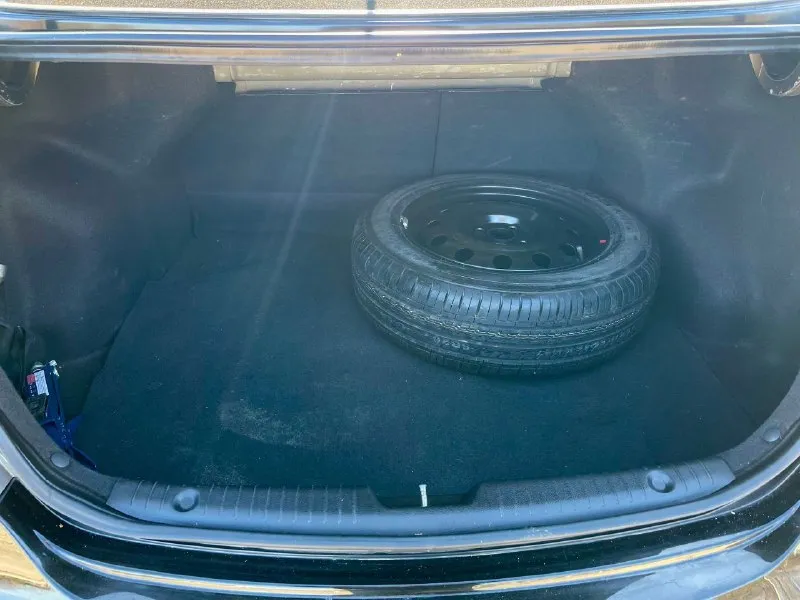 Продам hyundai accent газ евро- 4. год выпуска 2012. пробег 241 т. км. вложений не требуется. расходники все заменены. все работает. мотор 1,6 в полном порядке. не дымит, масло не ест. работает ровно. установлено газовое оборудование евро- 4. вписано в птс. итальянский газовый редуктор tomasetto, баллон под запаску. коробка механика. переключается плавно, без рывков, без пинков. ходовая не стучит. то делались полностью по регламенту. сайлентблоки, стойки, колодки, все резинки в исправном состоянии. кондиционер работает морозит. печка греет. бортовой компьютер, хорошая музыка, aux, usb, центральный замок, электростеклоподьемники перед и зад. электрорегулировка, подогрев зеркал. в фарах установлены би-лед линзы. в туманах леды. свет, как днем. кузов целый. стёкла родные. ржавчины нет. зимняя резина 185/65 r-15. домкрат балонник в комплекте. авто местное. два ключа. цена 700 000 рублей. без торга. также отдам комплект летних колес на красивых титановых дисках с новой летней резиной +79494354835. донецк - фотография - 9