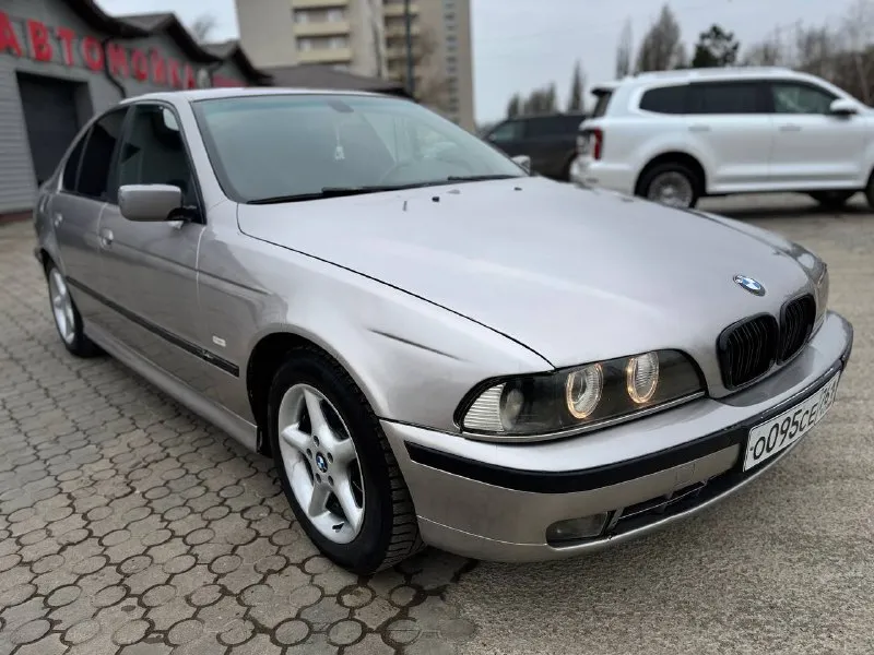 Bmw e 39 1998г 2.5 акпп в хорошем состоянии двигатель и акпп контрактные работают идеально по ходовой все в порядке люк рабочий не течет, по электрике все исправно, комплектация individual документы в полном порядке! цена 450т +79497309912 - фотография - 6