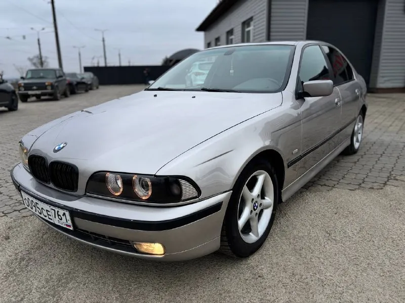 Bmw e 39 1998г 2.5 акпп в хорошем состоянии двигатель и акпп контрактные работают идеально по ходовой все в порядке люк рабочий не течет, по электрике все исправно, комплектация individual документы в полном порядке! цена 450т +79497309912 - фотография - 7
