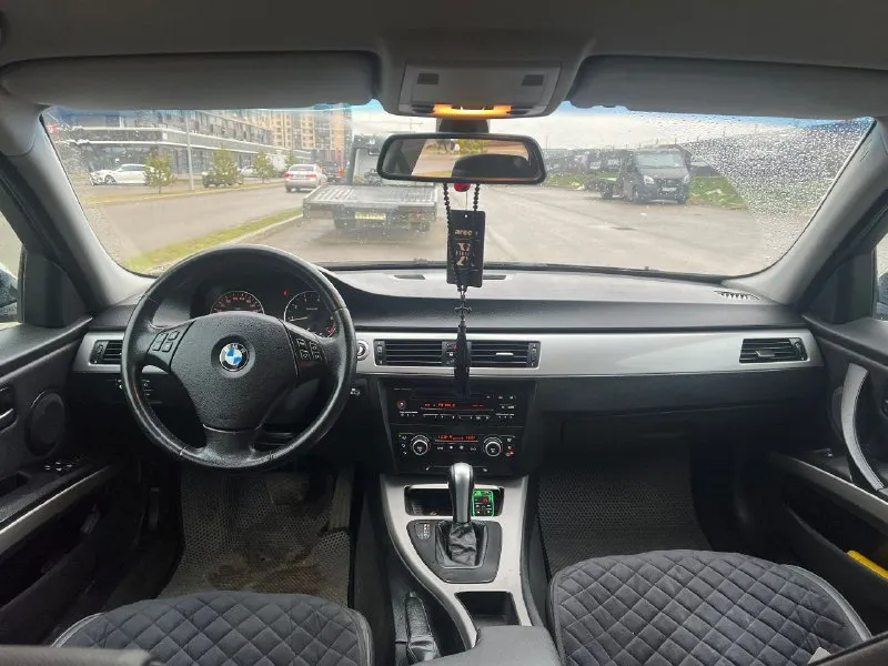 Продажа в днр продам bmw 3 e90 год 2007 2.0 литра бензин автотека зелёная пробег 290 техничка вся👍 остальные вопросы по телефону цена 700т енакиево +79951230121 - фотография - 4