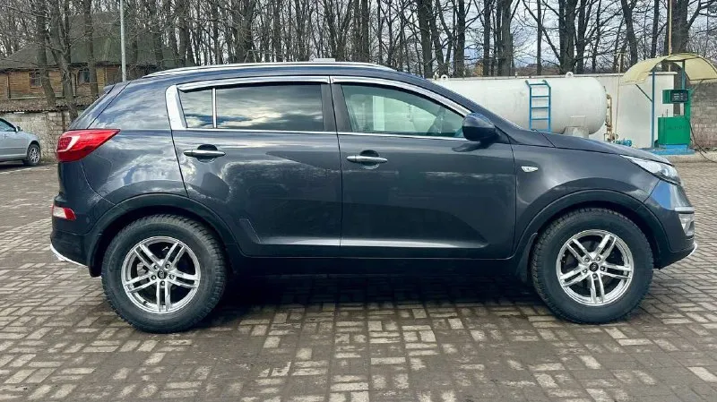 🚗🅰️🅰️киа спортедж 📅год выпуска: 2013 📦кпп: автомат ⚙️двигатель:2.0л 💴цена: 1.150т₽ 🗺️пробег:170.000 км объем 2.0 -полностью обслужена -усилитель руля -4 эл стеклоподъёмника - зеркала с подогревом и эл складыванием -датчик света -датчик дождя -мультируль -акустика, aux, usb -камера задниго вида - подушки безопасности (airbag), abs, esp. звоните: +79495206779 +7-949-8307562 +79494660985 - фотография - 6
