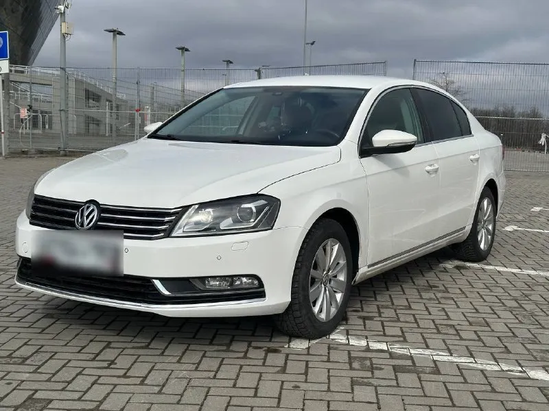 Продам volkswagen passat b7 2012 года выпуска пробег 171000 родной обьем двигателя 1.8 турбо в сочет... - фотография