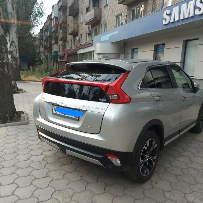 Mitsubishi eclipse cross 2019 года. ✅японская сборка. ✅в рф одна владелица 2,5 года. ✅полный привод. 1,5 турбо. ✅комплектация sel. кожаный салон, климат контроль, слепые зоны, камера 360, проекция на стекло и т. д. ✅пробег на сейчас 78 т. км. ✅цена 2 180 т. руб. донецк. т. +7949-424-81-66 - фотография - 3