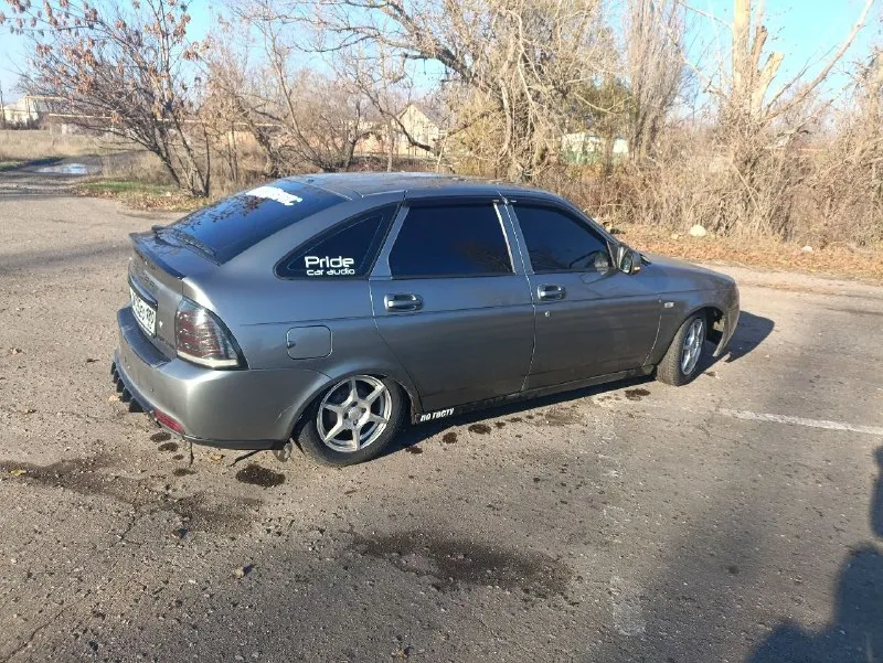 Продам priora 2170 мотор 1.6 16 клапанный. 2010 год машина на полном ходу, по лкп есть моменты, не гнилая, по документам собственник. комплектация абс, эур, эсп, тонировка лобовое 20%, остальное 5%. свет лэд вайпер ближний 130ват, дальний 160 птф 60 ват линзованные, новый акб. музыка, генератор впс 253 амперный с регулятором напряжения, фронт 2х20 прайд соло 8, 2 рупора, cаб прайд 15 киловатник, гу аура 79, занижение вкруг стойки -70 пружины -90 дэмфи, руль приора 2, выхлоп паук субару саунд, цена 330 с музыкой 260 без, минимальный торг, г горловка +79493091910 📞 звоните: +7(949)3091910 - фотография - 2