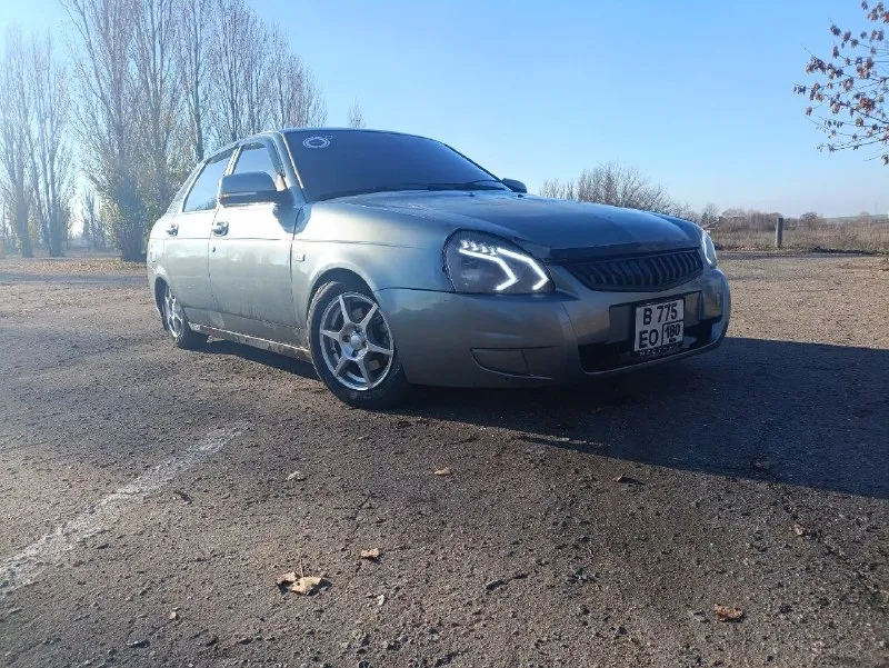 Продам priora 2170 мотор 1.6 16 клапанный. 2010 год машина на полном ходу, по лкп есть моменты, не гнилая, по документам собственник. комплектация абс, эур, эсп, тонировка лобовое 20%, остальное 5%. свет лэд вайпер ближний 130ват, дальний 160 птф 60 ват линзованные, новый акб. музыка, генератор впс 253 амперный с регулятором напряжения, фронт 2х20 прайд соло 8, 2 рупора, cаб прайд 15 киловатник, гу аура 79, занижение вкруг стойки -70 пружины -90 дэмфи, руль приора 2, выхлоп паук субару саунд, цена 330 с музыкой 260 без, минимальный торг, г горловка +79493091910 📞 звоните: +7(949)3091910 - фотография - 7