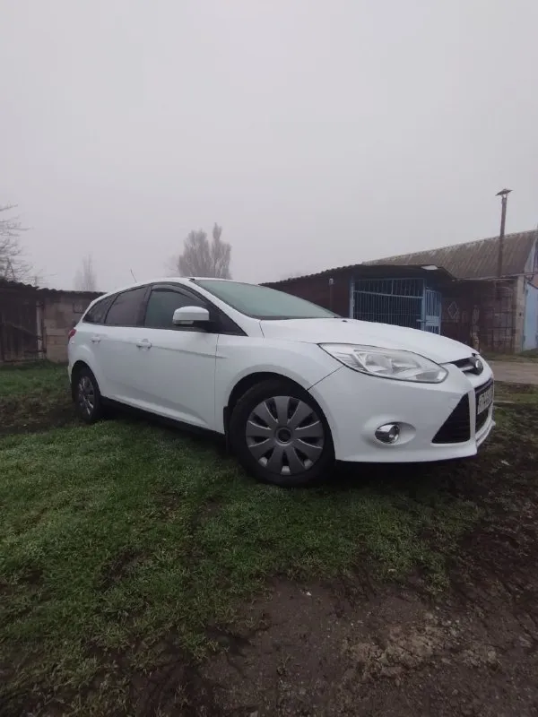 Продам ford фокус 3. объем 1.6 бензин. год выпуска 2012. пробег 220тыс. цена 730тыс. машина в хорошем состоянии сел и поехал расходники все заменены. по документам вопросов нет переоформление без проблем. осмотр пгт. володарское. +79497086409 или телеграмм. если обмен то с вашей доплатой. 📲 tg: александр 📞 звоните: +7(949)7086409 - фотография - 5