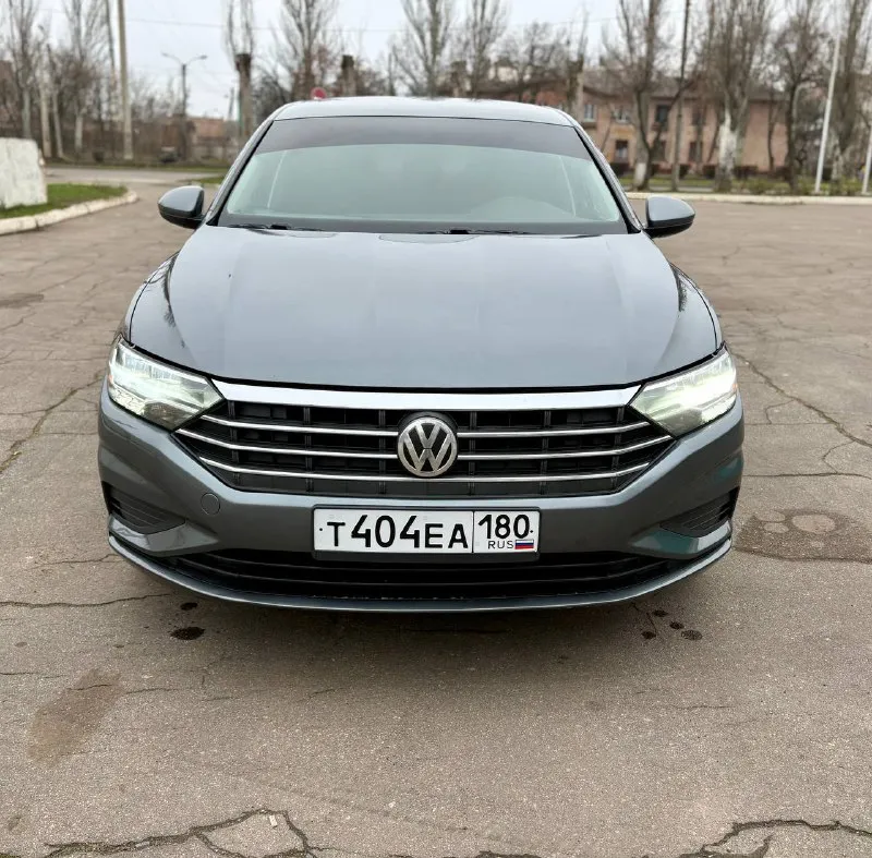 Jetta 7, цена 1.740₽, 2019 год выпуска, пробег 140.000, 1.4 турбо(150лс). фото с аукциона есть, стекла оригинал, безопасность на месте, металл родной. тел +79900093035, 📲 tg: а_z 📞 звоните: +7(990)0093035 - фотография - 2