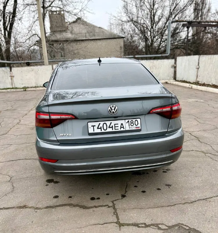 Jetta 7, цена 1.740₽, 2019 год выпуска, пробег 140.000, 1.4 турбо(150лс). фото с аукциона есть, стекла оригинал, безопасность на месте, металл родной. тел +79900093035, 📲 tg: а_z 📞 звоните: +7(990)0093035 - фотография - 4