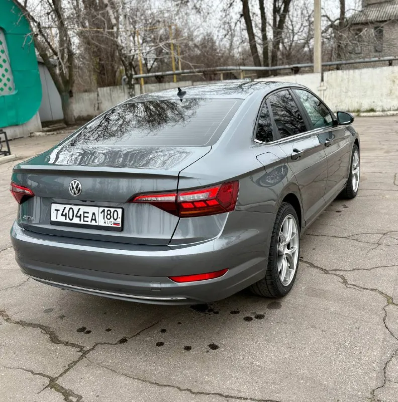 Jetta 7, цена 1.740₽, 2019 год выпуска, пробег 140.000, 1.4 турбо(150лс). фото с аукциона есть, стекла оригинал, безопасность на месте, металл родной. тел +79900093035, 📲 tg: а_z 📞 звоните: +7(990)0093035 - фотография - 7