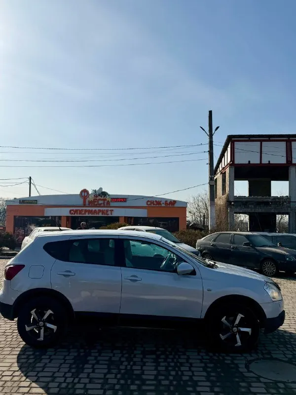 Продам nissan qashqai 2007 года 2.0 вариатор двигатель работает исправно ✅ кпп тоже работает отлично 👌 по ходовой части без вложений ❗ не давно установил новые литые диски и новую резину!!!! по машине работает всё исправно 👍 как говорится сел и поехал) по документам кристально чистая машина!!!! осмотр: макеевка цена:785.000 руб тел:+79495061011 тел:+79490416591 - фотография - 9