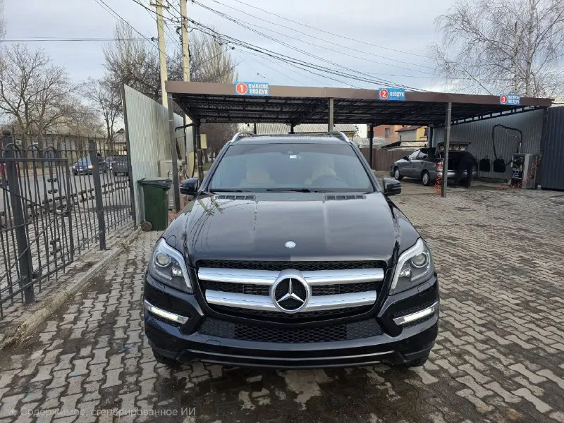 Mercedes-benz gl350 cdi 4 matic год выпуска 2013 дизельный 258 л. с. пробег 235 000 км цена 3 500 000 рублей стоит зимняя резина 1 сезон на дисках r18, в комплекте новая летняя резина на дисках r20 авто в отличном состоянии авто находится в г. донецк, днр +79497321929 - фотография - 2