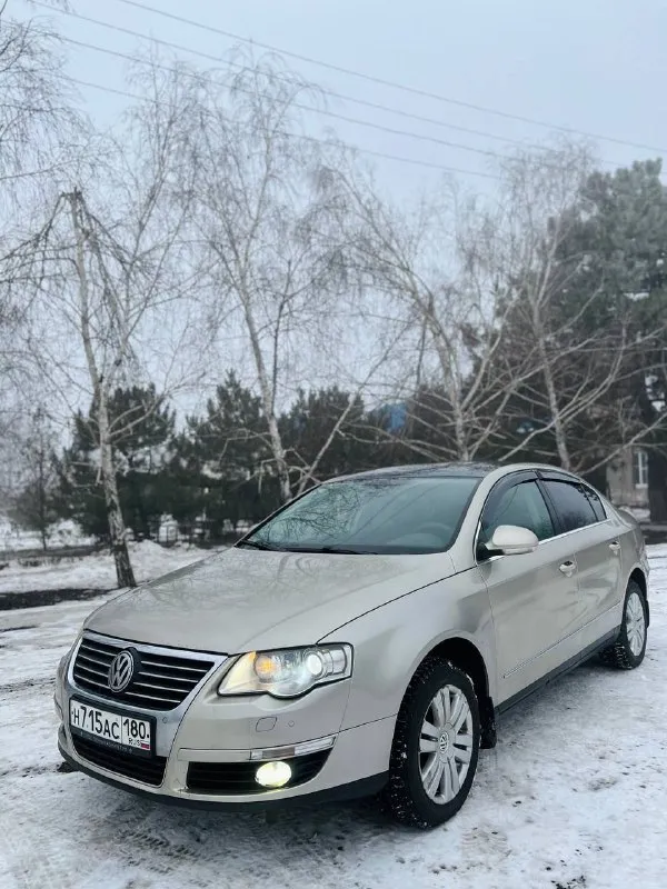 Volkswagen passat b6 год выпуска: 2008 : 1.8 tsi коробка : классический автомат не dsg технически автомобиль в исправном состоянии. установлен абсолютно новый двс без пробега. ходовая часть автомобиля перебрана, заменены все жидкости. комплектация: адаптивный свет, круиз контроль, датчик дождя, подогрев сидений, климат контроль, электро регулировка сидений и зеркал, auto-hold. цена: 720.000₽ возможна продажа в кредит по двум документам 💵 г. шахтерск +79493230053 📲 tg: виталий 📞 звоните: +7(949)3230053 - фотография - 2