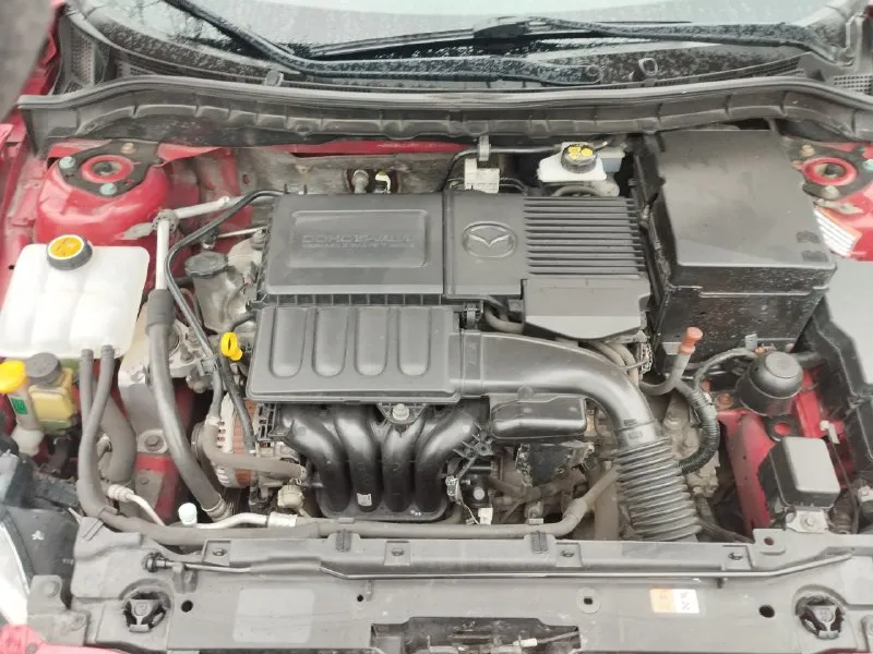 Mazda 3 mazda 3 год выпуска 2011 пробег 178 тысяч км. двигатель 1.6 в идеальном состоянии в идеальном состоянии кузов в родном окрасе (бампера имеют вторичный окрас) стекла родные включая лобовое резина новая (только лето) климат контроль холодит отлично ходовая вложений не требует машина находится в мариуполе цена 920 тысяч рублей +79497260544 📲 tg: 6356 📞 звоните: +7(949)7260544 - фотография - 5