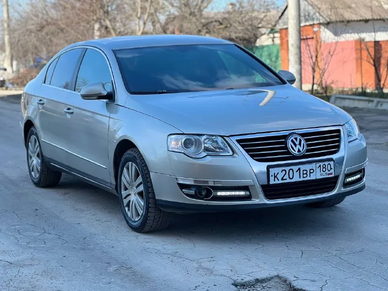 Продам автомобиль, volkswagen passat b6, 2.0 tdi, 2008 год, автомобиль в отличном состоянии, полностью обслужен, двигатель коробка в идеале, турбина работает хорошо, по ходовой части без нареканий, автомобиль вложений не требует, хорошая комплектация, новая резина, качественная музыка, с документами полный порядок, пробег 260 тыс. км. г. мариуполь. цена 695 000 руб торг, рассмотрю обмен. +79490908280 - фотография - 2