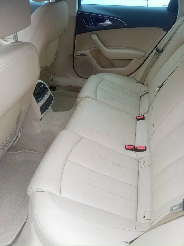 Цена:1.700.000р торг!! 📮 город: макеевка 🚘 марка / модель: audi a6 premium plus 📅 год выпуска:2012 📊 пробег:198.000 км ⛽ двигатель (тип, объем, ):бензин 2.0 🔧 тип кпп:автомат 📝 описание:. очень хорошая комплектация. полностью обслужена. один владелец, на автомобиле ездила девушка!! пригонялась 5 лет назад. новая зимняя резина. переоформление без проблем. ☎ контактный телефон +79497512735 никита 📞 звоните: +7(949)7512735 - фотография - 3