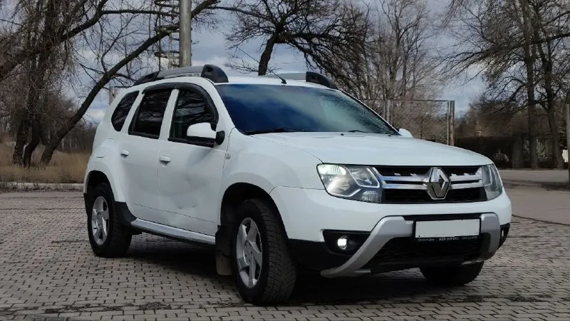 Renault duster 2.0 механика 6 ст. 2016 г. полный привод. гбо. 187 т. км. богатая комплектация. 1 вла... - фотография