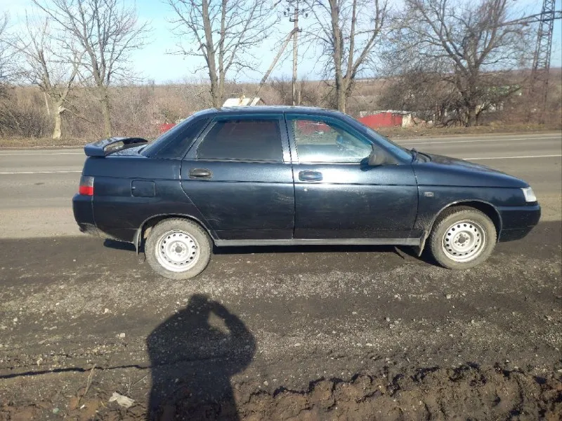 Автор: продам ваз 2110 2005г. объем двигателя 1,6. 8 клапанов; газ/бензин. кузов полностью обработан... - фотография