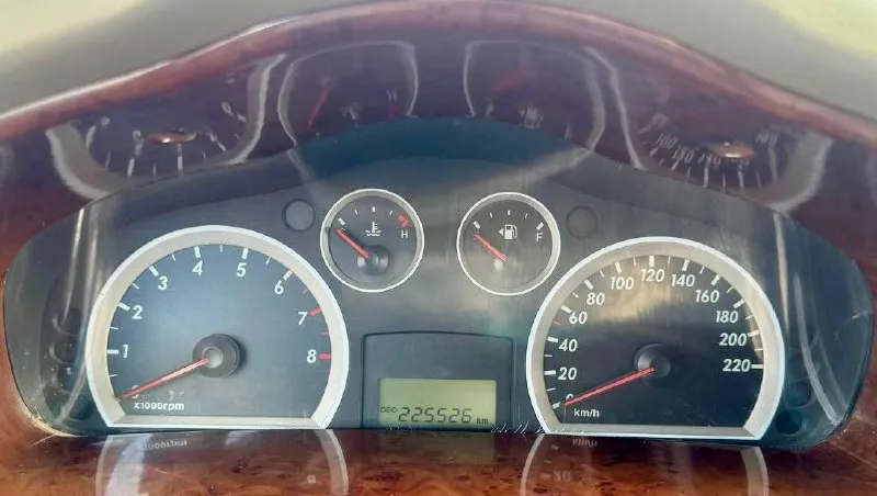 🏔️ hyundai santa-fe 💰цена: 720 000р 🏢город: мариуполь 📅год выпуска: 2005 🧾пробег: 225 526 км. ⚙️двигатель: 2.4 ⛽топливо: бензин ⚙️кпп: механика 📞 телефон: +7-949-727-41-51 +7-949-551-91-52 +7-989-263-55-56 💾 описание: santa-fe - безусловный лидер среди внедорож. .. преимущественно родная краска, кузов без коррозии ✅ техническая часть на 5+ ✅ южная эксплуатация ✅ оригинальный пробег ✅ отличное состояние ✅ полный привод 4х4 двигатель работает отлично, мкпп без нареканий, ходовая сбитая. улица шевченко 2️⃣6️⃣9️⃣ ➕автомобиль с пройденным техническим осмотром и готов к переоформлению. 🏦 возможна продажа в кредит по двум документам. - фотография - 10