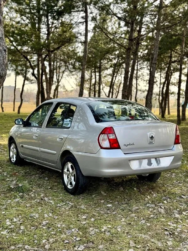 🇫🇷 renault symbol 💰цена: 450 000р 🏢город: мариуполь 📅год выпуска: 2008 🧾пробег: 192 751 км. ⚙️двигатель: 1.4 16v ⛽топливо: бензин ⚙️кпп: механика 📞 телефон: +7-949-551-91-52 +7-949-727-41-51 +7-989-263-55-56 💾 описание: ✅ 1 владелец, птс оригинал ✅ оцинкованный кузов ✅ турецкая сборка ✅ комплектация с кондиционером техническая часть в полном порядке. едет очень комфортно. двигатель 1.4 8-ми клапанный, очень резвый и надежный, бежит шикарно, коробка переключает идеально. салон в отличном состоянии, сигнализация. улица шевченко 2️⃣9️⃣6️⃣ ➕автомобиль с пройденным техническим осмотром и готов к переоформлению. 🏦 возможна продажа в кредит по двум документам. - фотография - 4