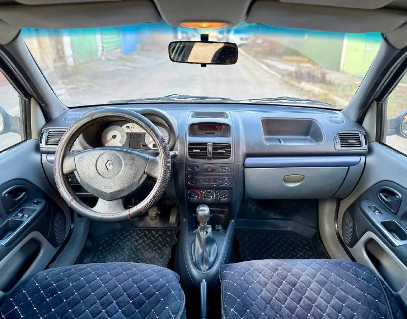 🇫🇷 renault symbol 💰цена: 450 000р 🏢город: мариуполь 📅год выпуска: 2008 🧾пробег: 192 751 км. ⚙️двигатель: 1.4 16v ⛽топливо: бензин ⚙️кпп: механика 📞 телефон: +7-949-551-91-52 +7-949-727-41-51 +7-989-263-55-56 💾 описание: ✅ 1 владелец, птс оригинал ✅ оцинкованный кузов ✅ турецкая сборка ✅ комплектация с кондиционером техническая часть в полном порядке. едет очень комфортно. двигатель 1.4 8-ми клапанный, очень резвый и надежный, бежит шикарно, коробка переключает идеально. салон в отличном состоянии, сигнализация. улица шевченко 2️⃣9️⃣6️⃣ ➕автомобиль с пройденным техническим осмотром и готов к переоформлению. 🏦 возможна продажа в кредит по двум документам. - фотография - 8